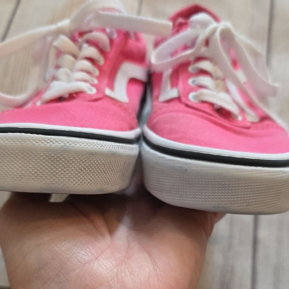 Vans Kids Sneakers in Vibrant Pink and Classic White - Picture 8 of 8